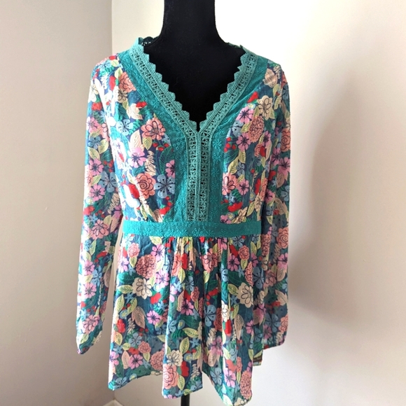 Matilda Jane Tops - Matilda Jane Kookaburra floral peasant long sleeve top